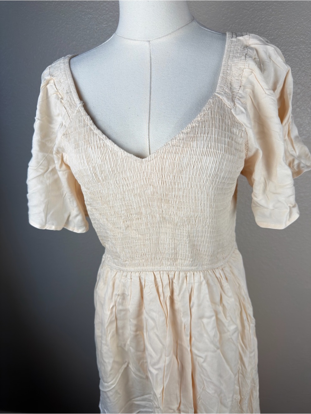 NWT Cream Smocked V-Neck Midi Dress with Flutter Sleeves, Large - Picture 9 of 10